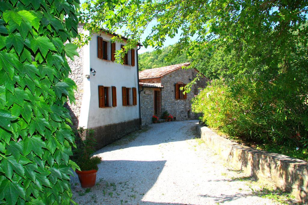Borgo Fango Apartman Montieri Szoba fotó