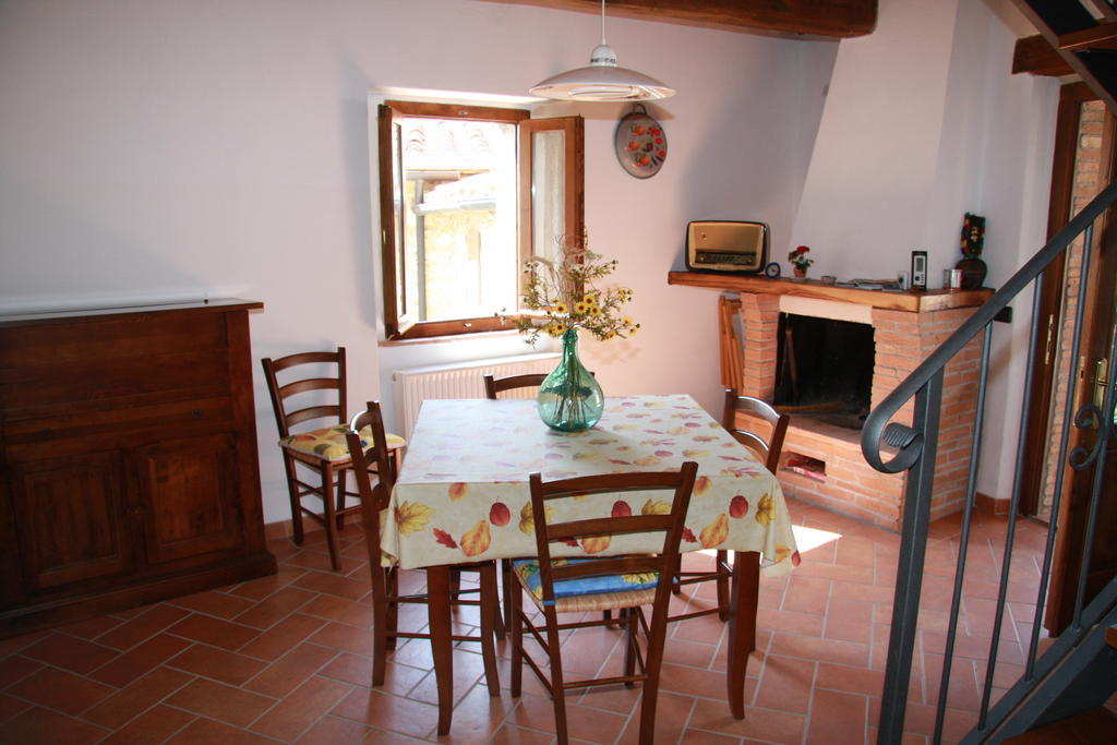 Borgo Fango Apartman Montieri Kültér fotó